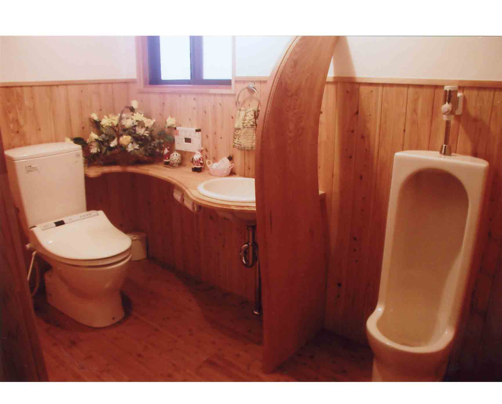 出雲市　A邸　トイレ　クリックすると拡大写真がご覧になれます